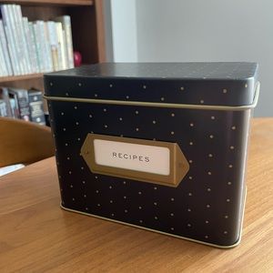 Rifle Paper Co. - recipe box, BNWT, perfect condition, cute and vintage style